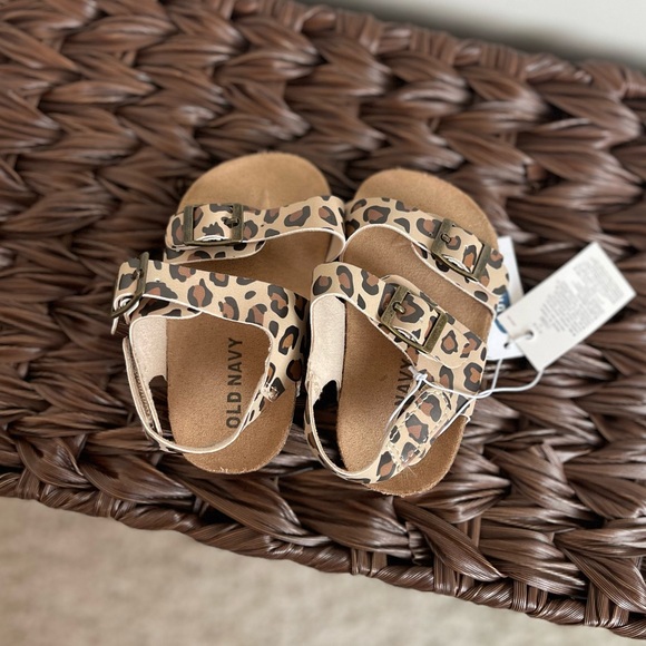 Old Navy Leopard Baby Sandals - Picture 1 of 5